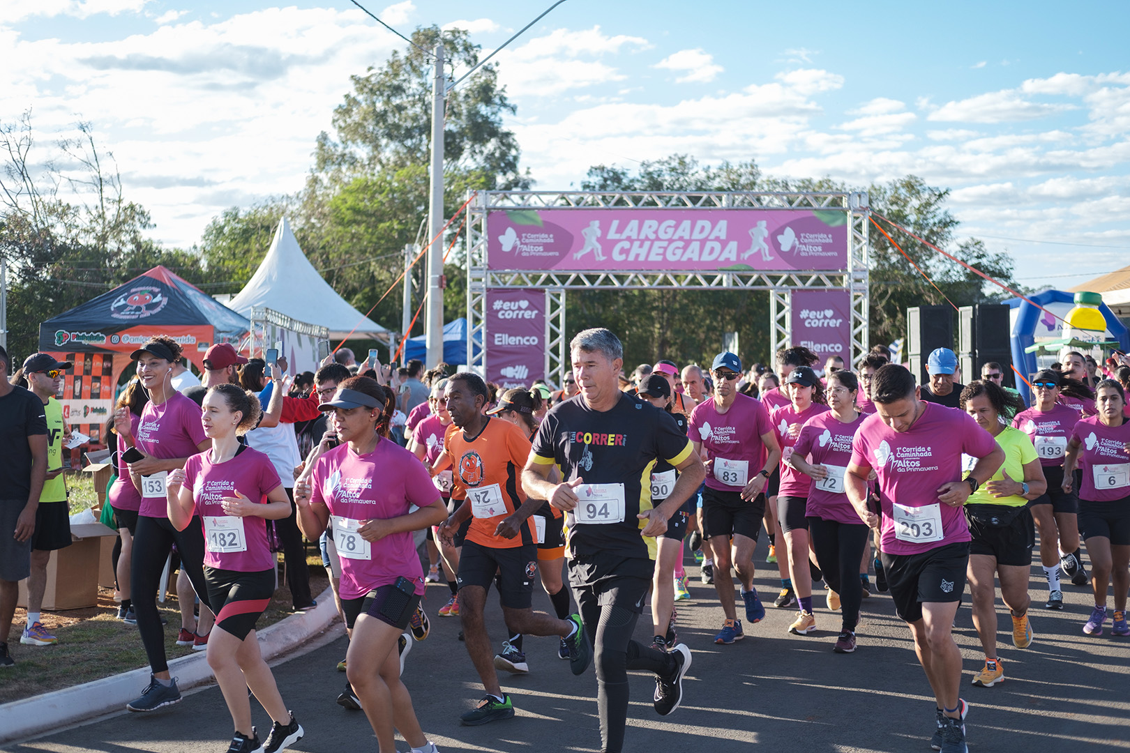 Primeira Corrida do Altos da Primavera reúne centenas de pessoas em Avaré